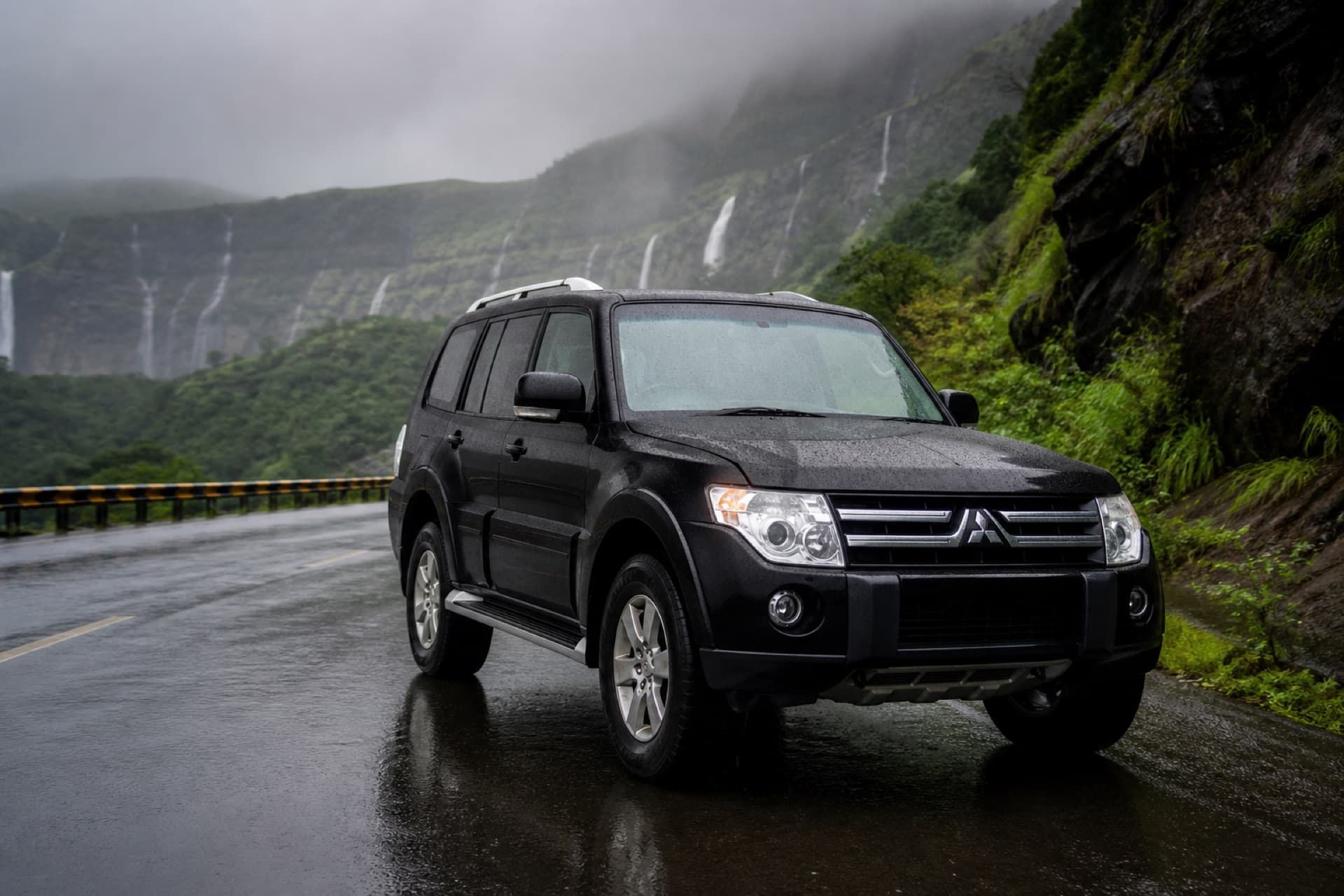Mitsubishi Montero