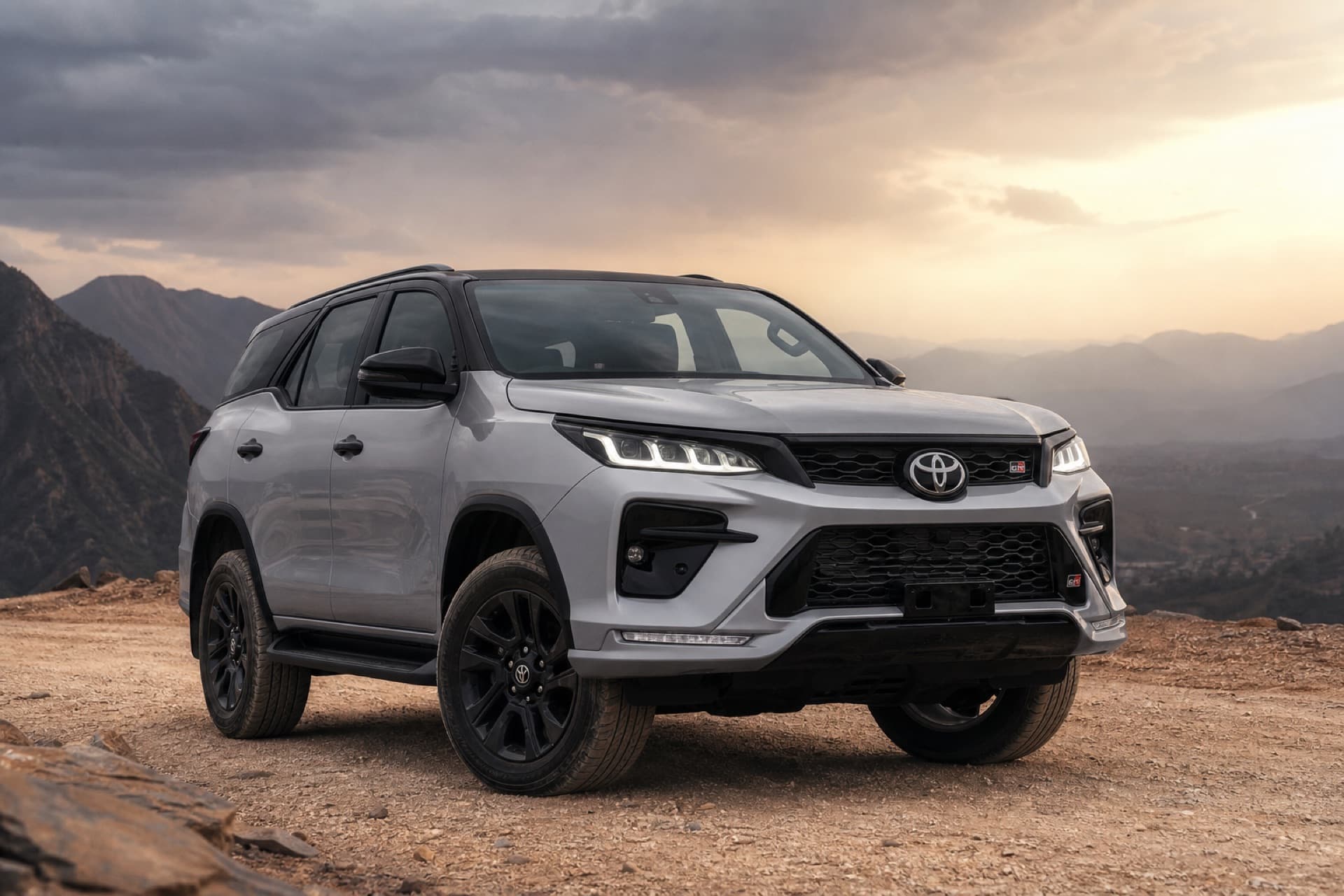 Toyota Fortuner GR Sport