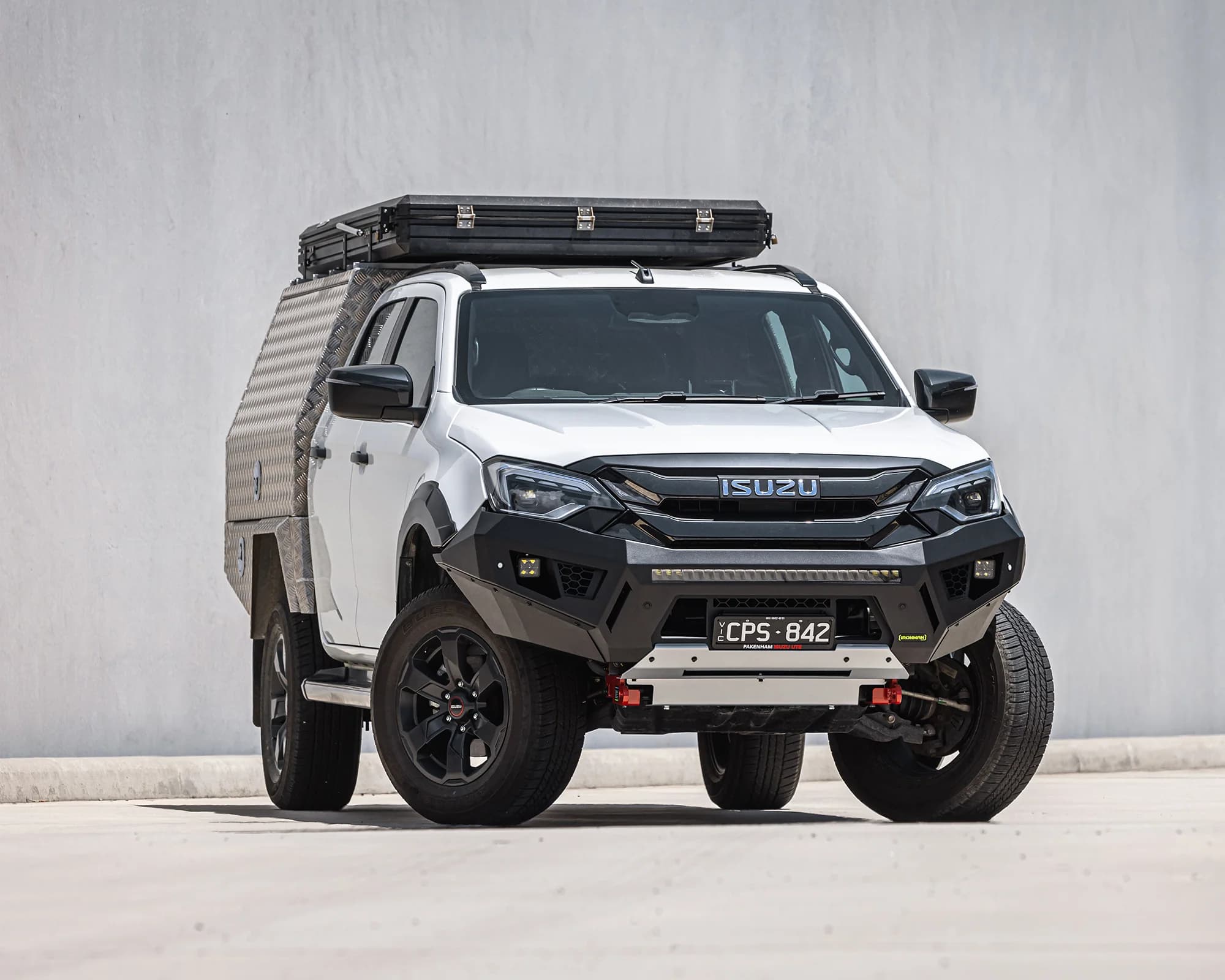 Raid Bull Bar & Lights Kit · BBR124K