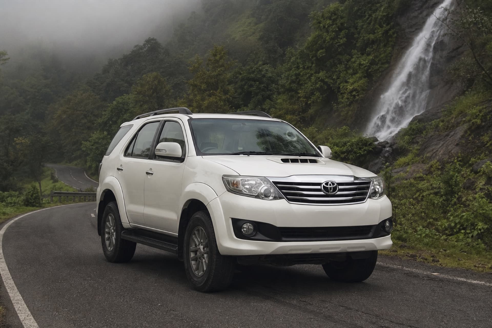 Toyota Fortuner Gen 1 Facelift