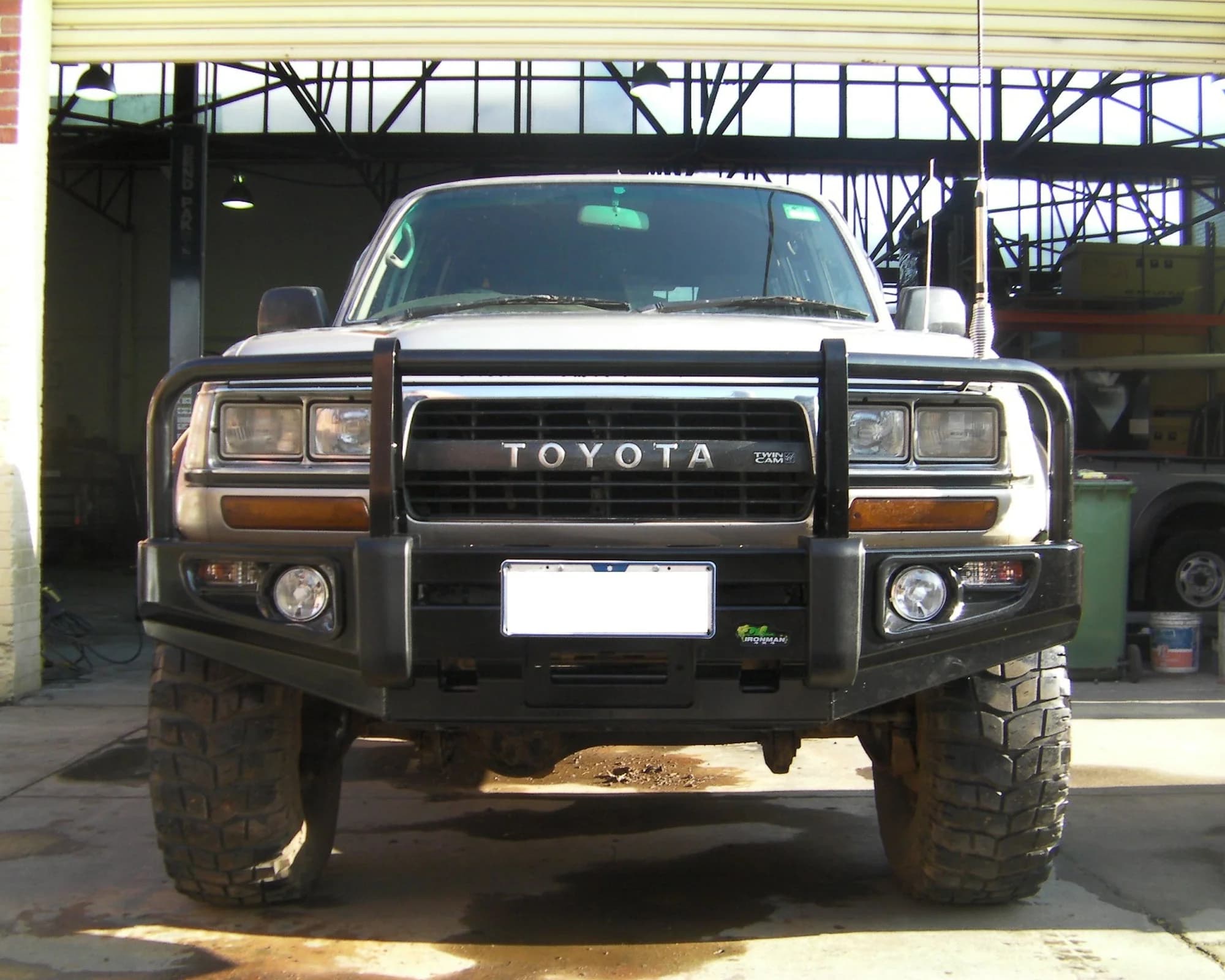 Deluxe Bull Bar · BBCD004