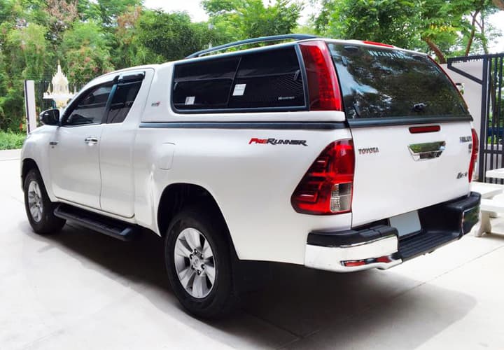 Series 7 Sliding Canopy · Hilux Revo
